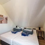 Beautiful With Sauna Near Rotterdam Hébergement de vacances