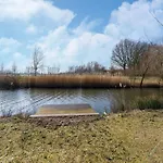 Hébergement de vacances Beautiful With Sauna Near Rotterdam *