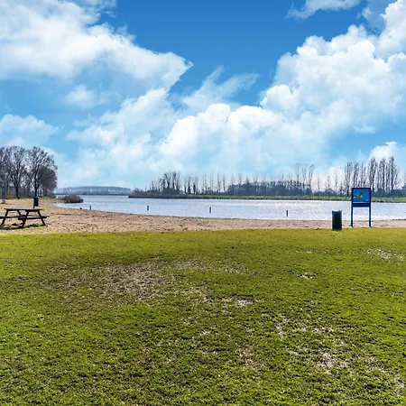 Beautiful With Sauna Near Rotterdam בית נופש *