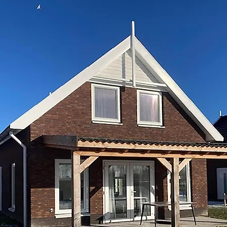 Hébergement de vacances Beautiful With Sauna Near Rotterdam Simonshaven