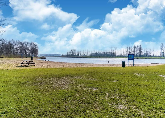 With Sauna Near A Dom wakacyjny *