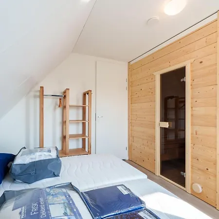 Beautiful With Sauna Near Rotterdam Casa vacanze Simonshaven