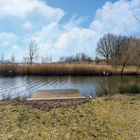 Vakantiehuis With Sauna Near A *