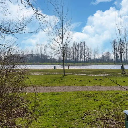Beautiful With Sauna Near Rotterdam Casa vacanze Simonshaven